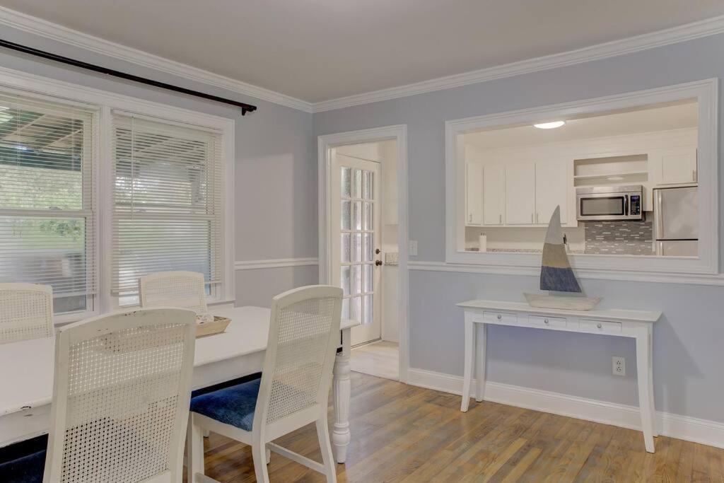 Charming Home Near Folly & Downtown Чарлстън Екстериор снимка