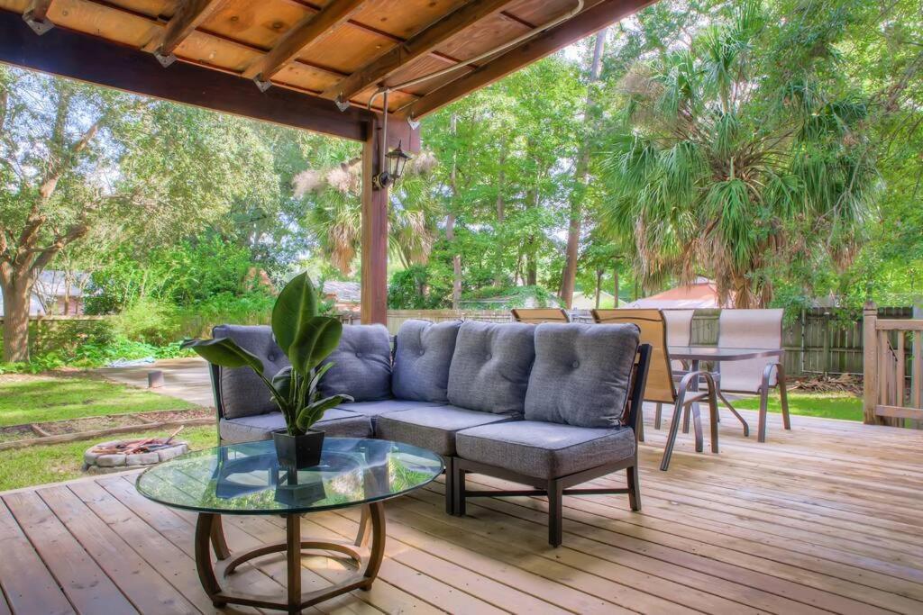 Charming Home Near Folly & Downtown Чарлстън Екстериор снимка
