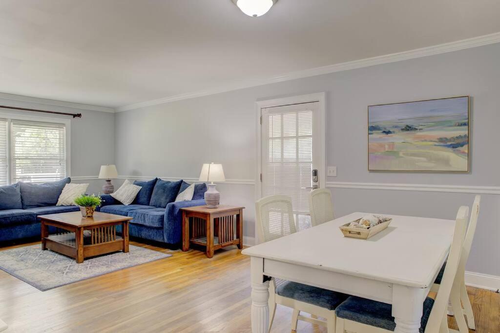 Charming Home Near Folly & Downtown Чарлстън Екстериор снимка